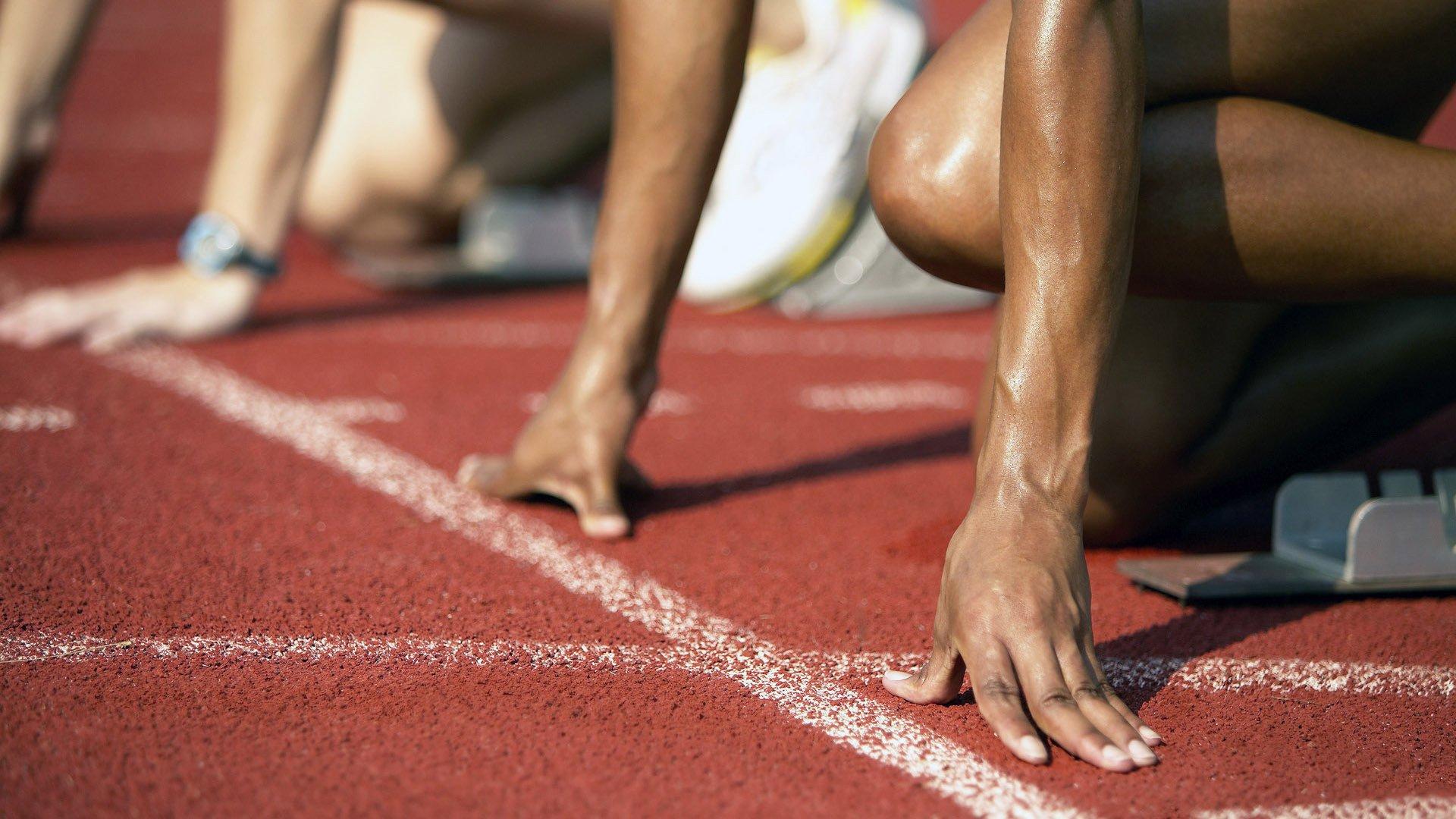 泳坛悲剧背后的遗产谜云,已故冠军鲍多克400万英镑遗产交付独子,体育界再议运动员财富管理与家庭责任