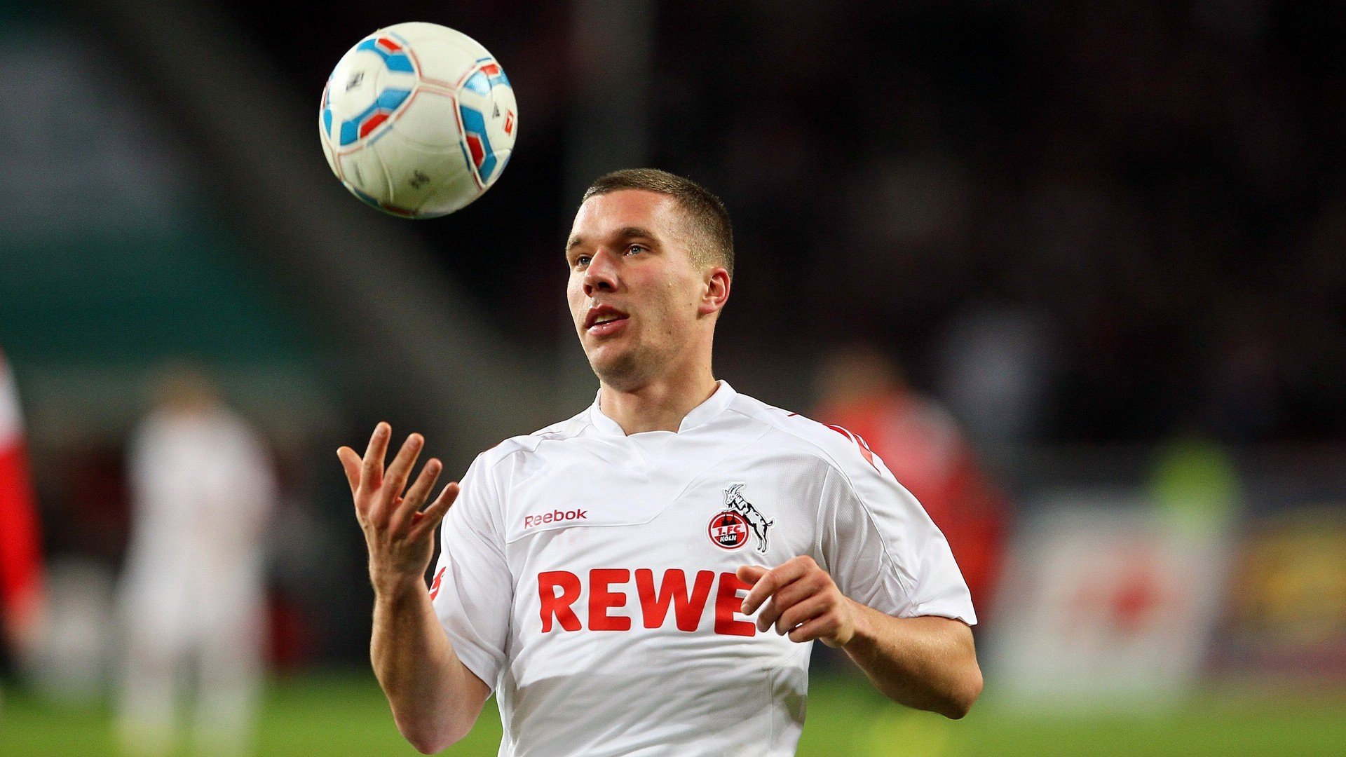 弗兰克强调主场表现亟待提升,坦言若不执教愿做体育老师